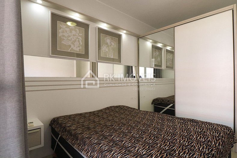 Hermoso apartamento frente a la piscina con wi-fi - HB19F