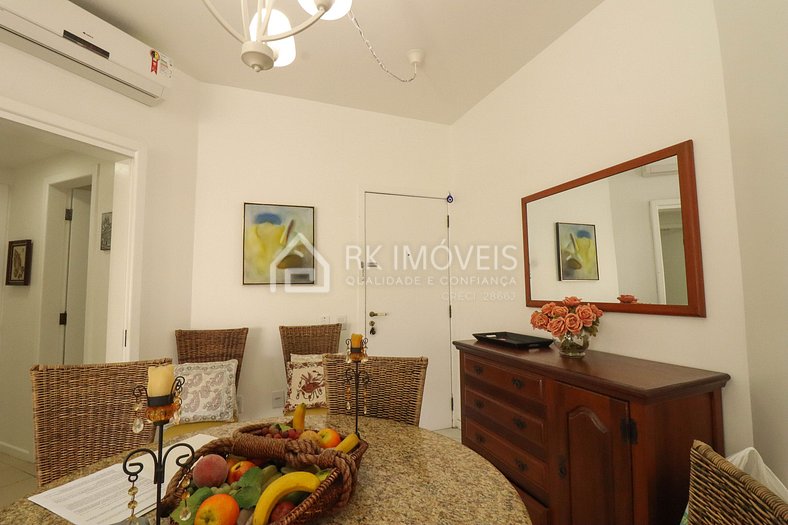 Seasonal apartment 50 meters from the sea