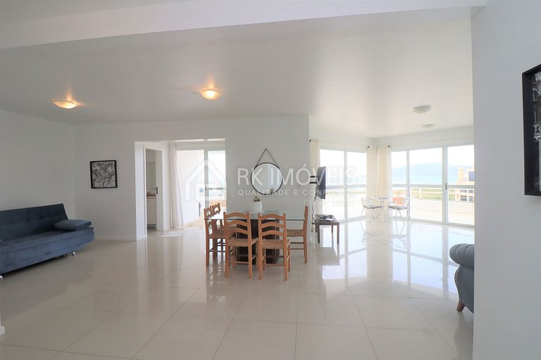 Wonderful penthouse with wide sea views-LA02H