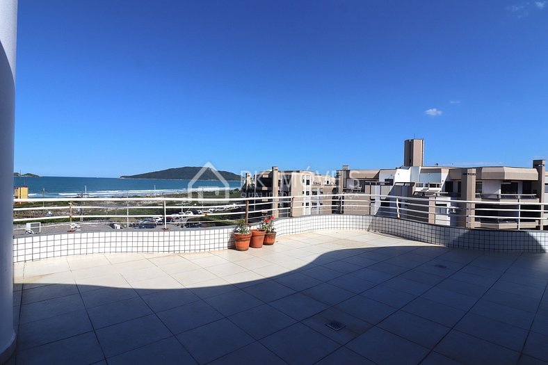 Wonderful penthouse with wide sea views-LA02H